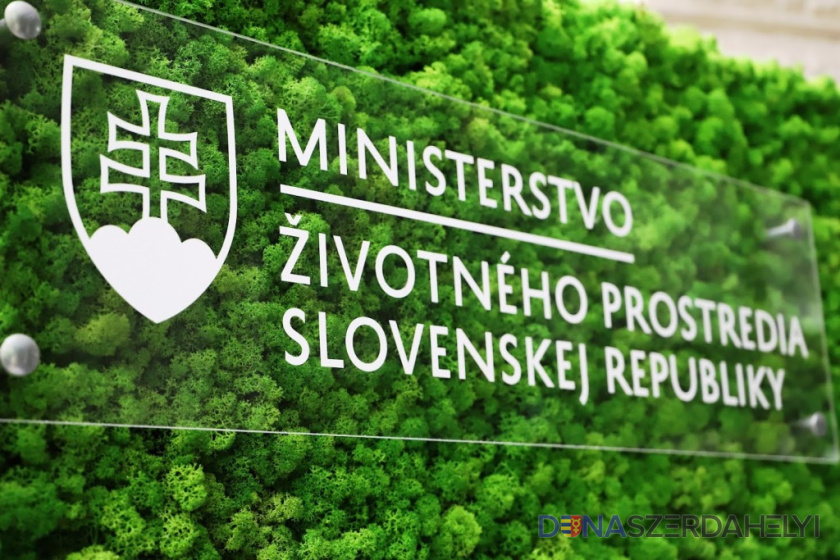 Foto: Ministerstvo životného prostredia SR/FB Envirorezort popri svietení a kúrení presadil zonácie národných parkov a rozbehol sanácie najrizikovejších lokalít
