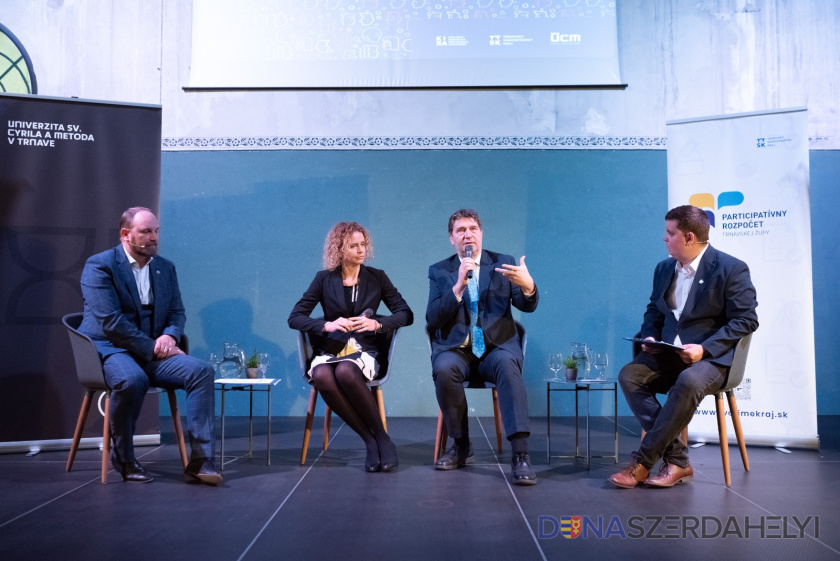 Foto: trnava-vuc.sk Trnavská župa zorganizovala druhý ročník konferencie o občianskej spoločnosti pod názvom Spolu tvoríme kraj