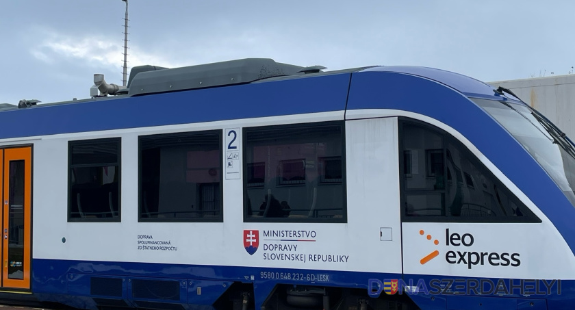 Náhradná autobusová doprava na trati z Dunajskej Stredy do Komárna