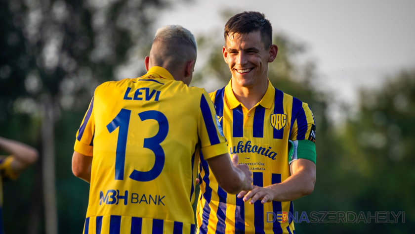 dac1904.sk / Lelkes Ernő Milán Vitális: Zápas vo výbornej atmosfére