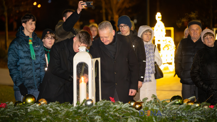 Foto: Rózsár Vince Božské svetlo zohreje srdcia ľudí