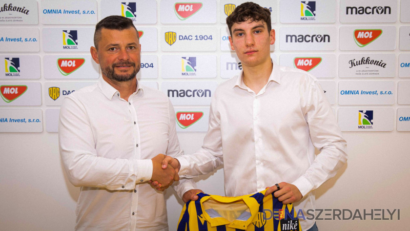 Jakub Majer podpísal profesionálnu zmluvu