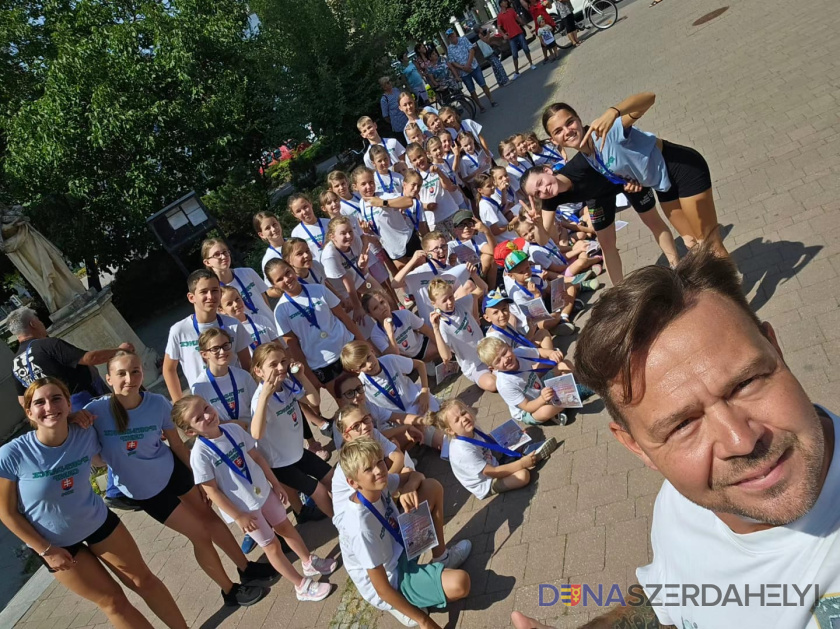 Foto: Klub akrobatického rokenrolu Športujsnami Neváhaj, miesta sa rýchlo míňajú!