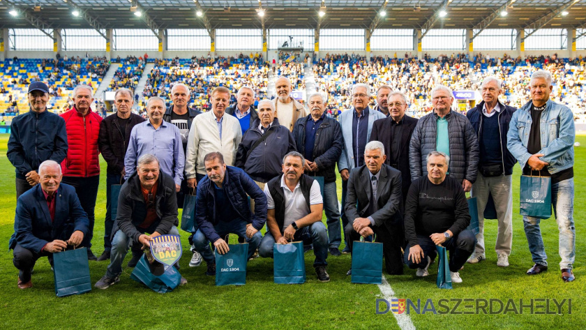 dac1904.sk / Fekete Nándor Ocenili majstrovský tím z roku 1985
