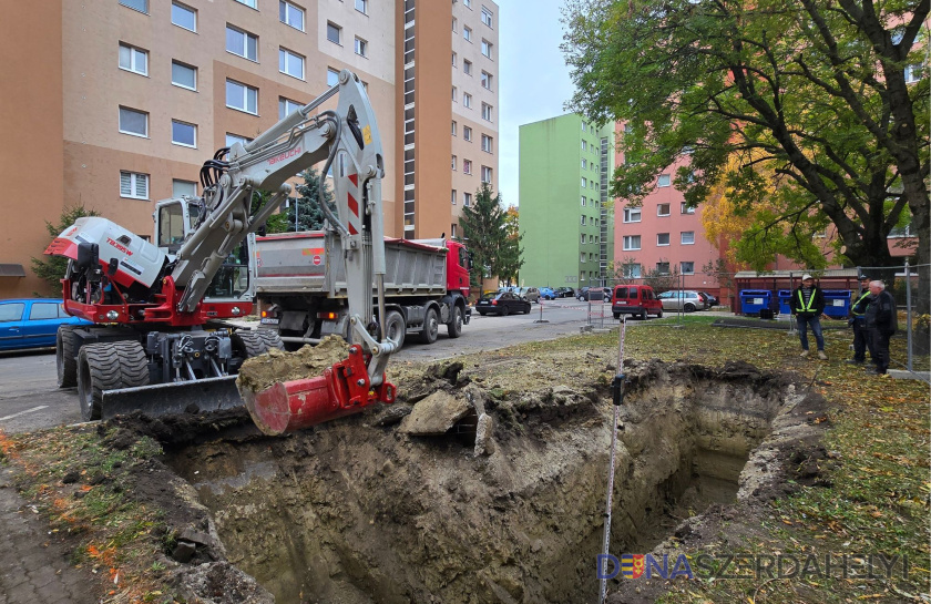 V našom meste pribudnú nové polopodzemné kontajnery