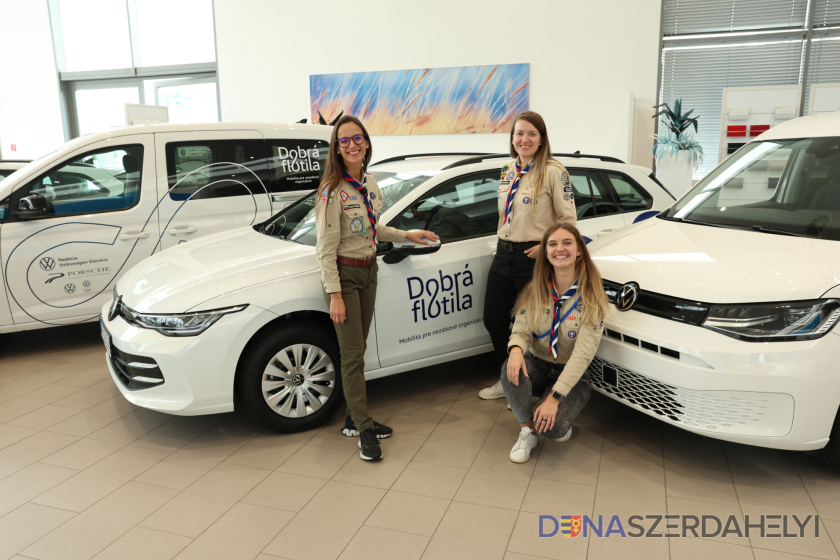 Nadácia Volkswagen Slovakia spolu odovzdala deväť vozidiel neziskovým organizáciám