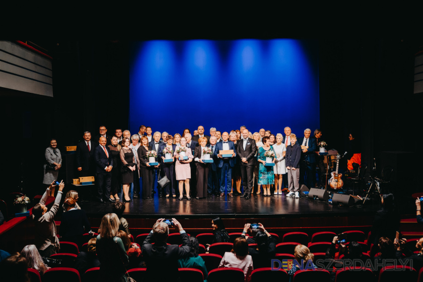 Cena Trnavského samosprávneho kraja 2025: Župa ocenila výnimočné osobnosti a kolektívy za prínos k rozvoju spoločnosti