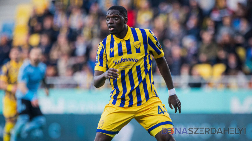 dac1904.sk / Fekete Nándor Samsindin Ouro: Sme na jednej lodi