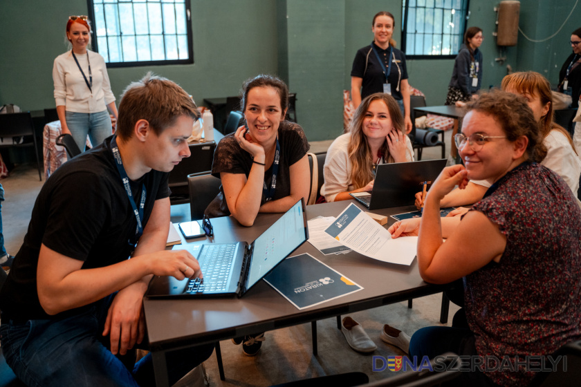  Trnavský kraj ako domov pre talent: Registrácia na štvrtý Župný hackathon je spustená