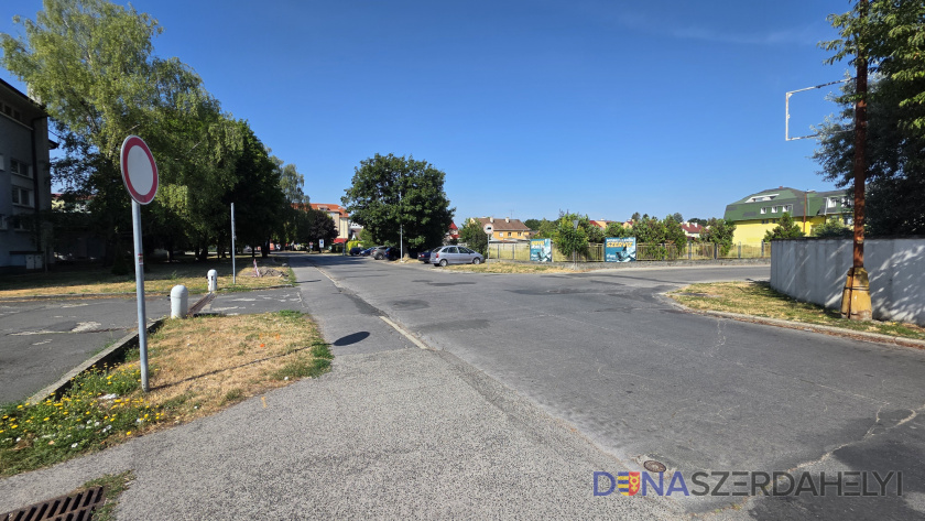 Začína sa rekonštrukcia ciest na Trhovisku