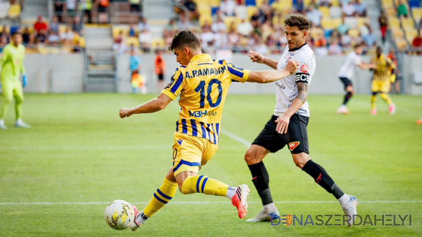 Pred prípravným stretnutím DAC 1904 - Bolton Wanderers FC