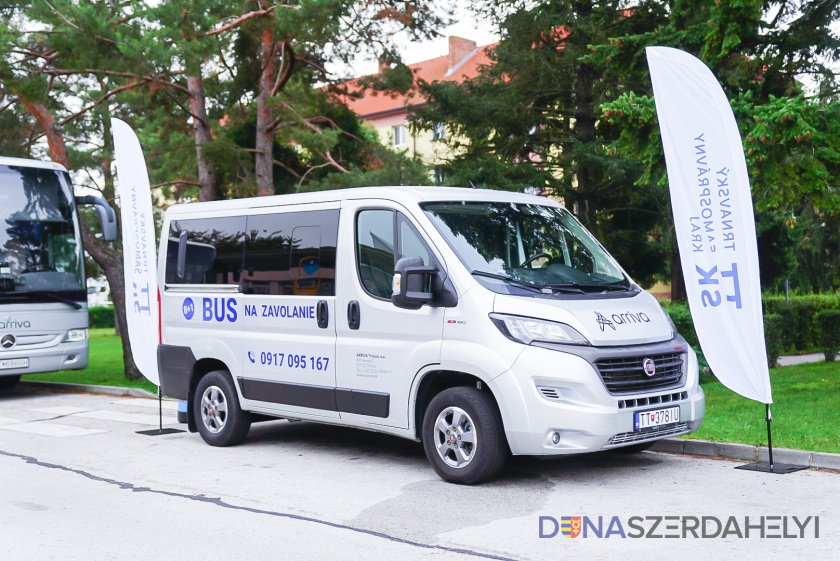 Foto: TTSK Aj v malých obciach funguje regionálna autobusová doprava. Autobus na zavolanie od Trnavskej župy využilo vlani viac ako tisíc cestujúcich.