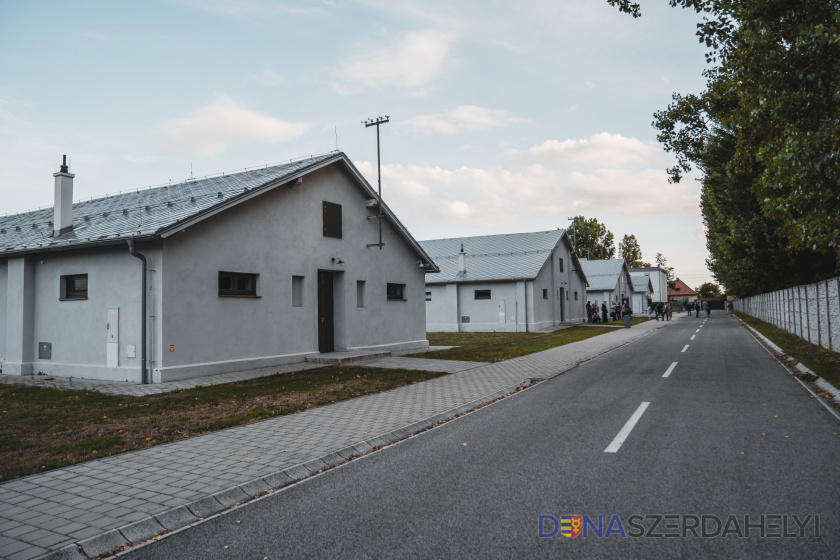 Foto: TTSK Trnavský kraj si pripomína Medzinárodný deň pamiatky obetí holokaustu. Dôraz kladie na vzdelávanie stredoškolákov