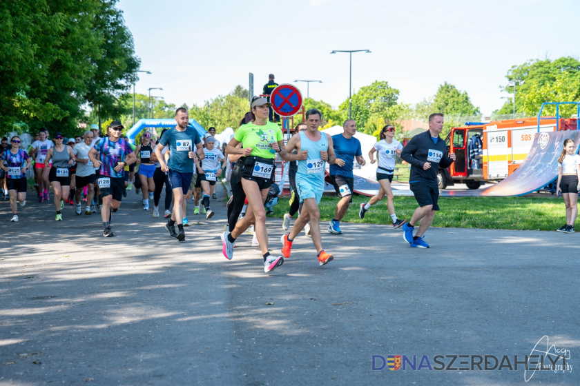 Foto: Nagy Photography Na bežeckých pretekoch zvíťazila sila komunity