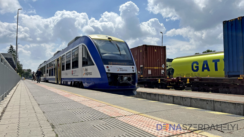 V nedeľu nahradia vlaky autobusy, očakáva sa meškanie