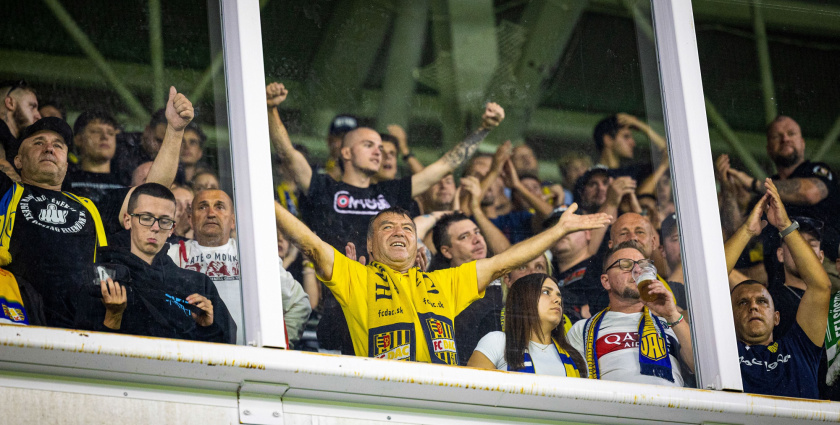 Predaj vstupeniek na stretnutie Slovan - DAC 1904