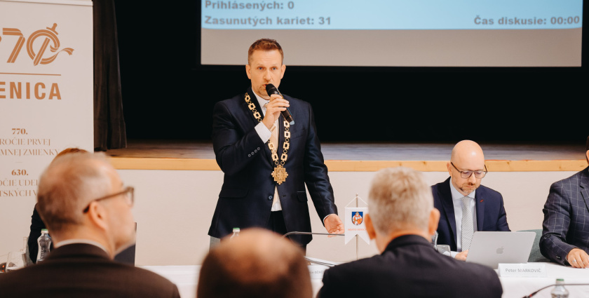 Župa investovala do rozvoja senického okresu viac ako 33 miliónov eur. Prioritou budú aj naďalej regionálne cesty, stredné školy či sociálne služby