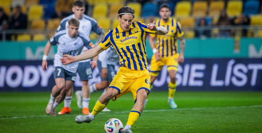Štatistiky striebornej sezóny 2025/26: karty a penalty