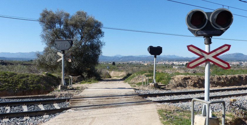 ŽSR upozorňujú na uzáveru priecestia na trati Zemianska Olča - Veľký Meder