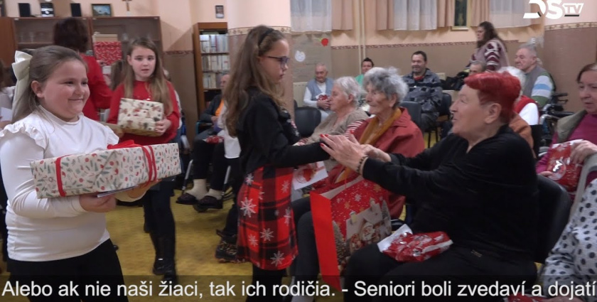 Embedded thumbnail for Život je čoraz viac presiaknutý atmosférou vianočného očakávania