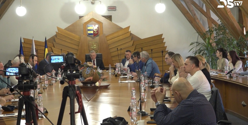 Embedded thumbnail for Poslanci schválili úver na obnovu Námestia sv. Štefana