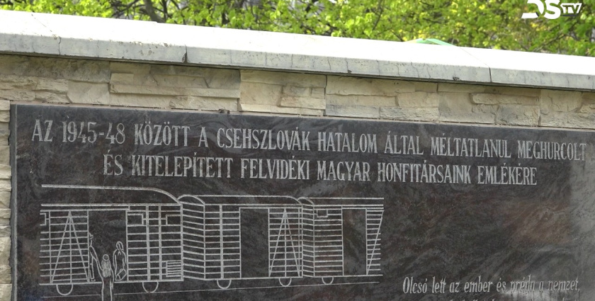 Embedded thumbnail for Pietna spomienka v pamätný deň vysídlenia Maďarov z Hornej zeme 