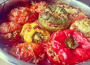 Gemista – vegánska plnená paradajka a paprika na grécky spôsob