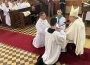 Z diakona kňazom: Vo Veľkom Mederi arcibiskup vysvätil Tamása Ollého